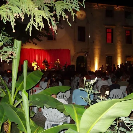 Il Palazzone Κατάλυμα σε φάρμα *